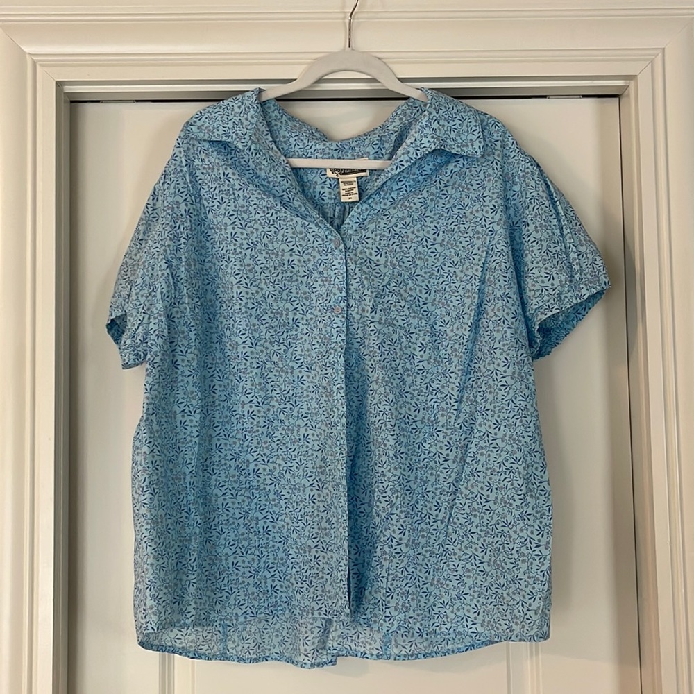 Route 66 Women's Blue Floral Top
